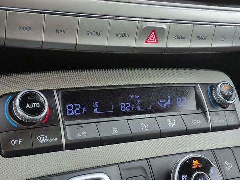 Used 2021 Hyundai Palisade SEL w/ Premium Package image 21