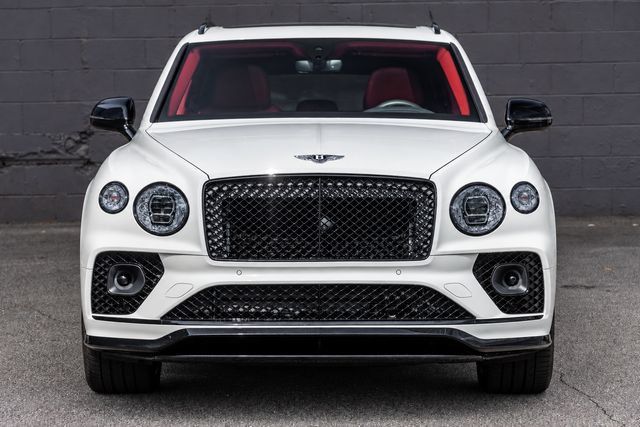 Used 2023 Bentley Bentayga AWD/4WD image 3