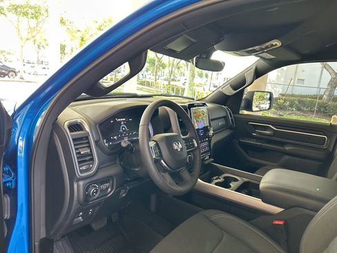 Used 2025 RAM 1500 Big Horn AWD/4WD image 6