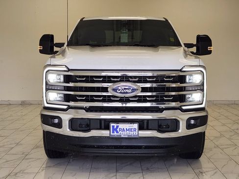 Used 2024 Ford F250 Lariat AWD/4WD image 2