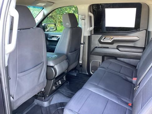 Used 2023 Chevrolet Silverado 1500 LT RWD image 47