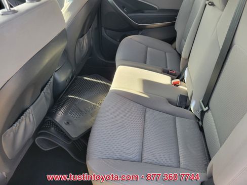 Used 2018 Hyundai Santa Fe SE w/ Cargo Package image 11