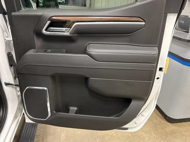 Used 2025 Chevrolet Silverado 1500 RST w/ Protection Package AWD/4WD image 24