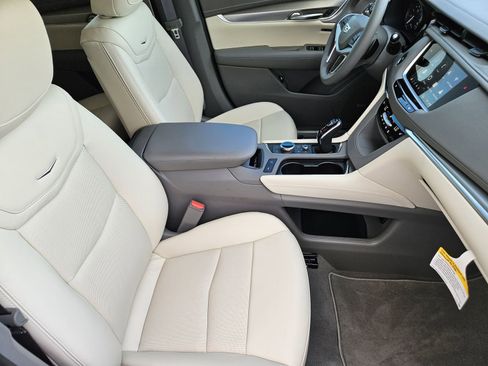 New 2026 Cadillac XT5 Premium Luxury FWD image 16