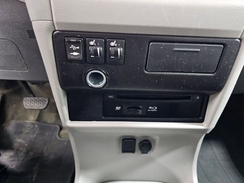 Used 2015 Toyota Sienna XLE Premium FWD image 26