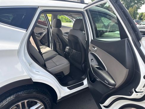 Used 2018 Hyundai Santa Fe Sport w/ 2.4L Value Package 02 AWD/4WD image 12