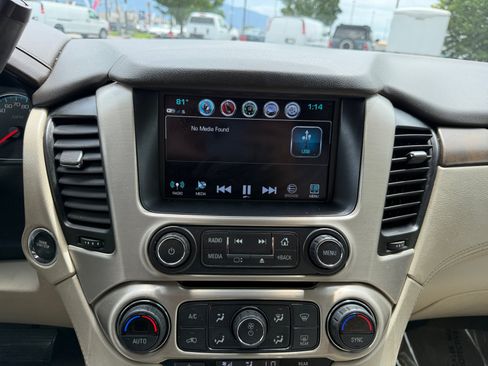 Used 2019 GMC Yukon XL Denali w/ Open Road Package AWD/4WD image 12