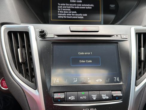 Used 2015 Acura TLX V6 w/ Technology Package FWD image 16