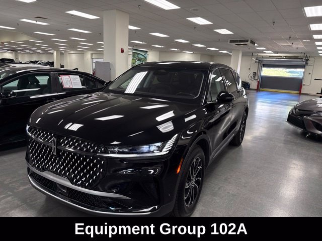 Used 2024 Lincoln Nautilus Premier w/ Equipment Group 102A AWD/4WD image 3