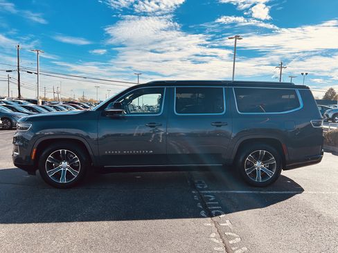 Used 2024 Jeep Grand Wagoneer L 4WD image 4