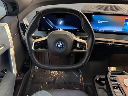 Certified 2023 BMW iX xDrive50 w/ Premium Package AWD/4WD image 28