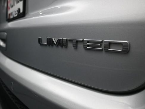 Used 2025 Jeep Compass Limited AWD/4WD image 24