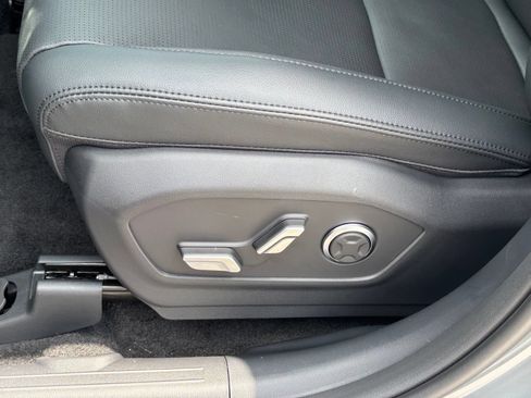 New 2026 Hyundai Santa Fe Limited FWD image 13