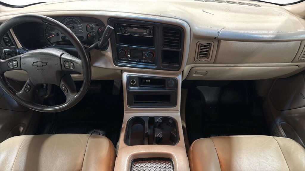 Used 2003 Chevrolet Suburban Z71 AWD/4WD image 16