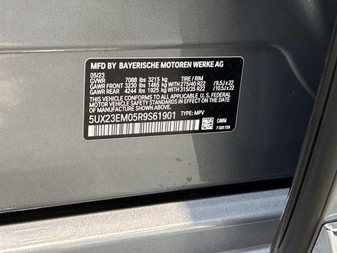 Used 2024 BMW X7 xDrive40i w/ Climate Comfort Package AWD/4WD image 10