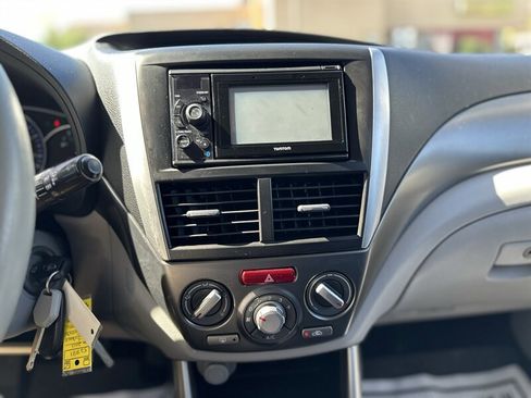 Used 2011 Subaru Forester 2.5X Premium image 18