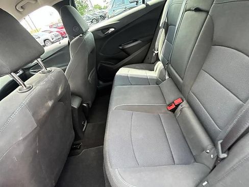 Used 2017 Chevrolet Cruze LT w/ Convenience Package FWD image 14
