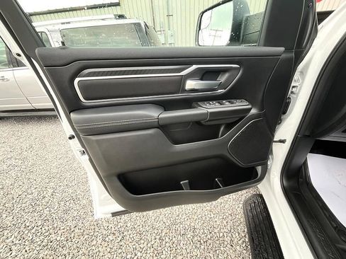 New 2026 RAM 1500 4x4 Crew Cab image 12