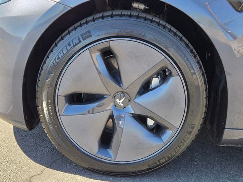 Used 2023 Tesla Model 3 Standard Range image 8