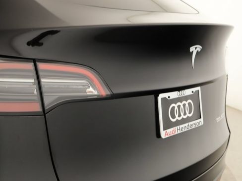 Used 2023 Tesla Model Y Performance AWD/4WD image 35