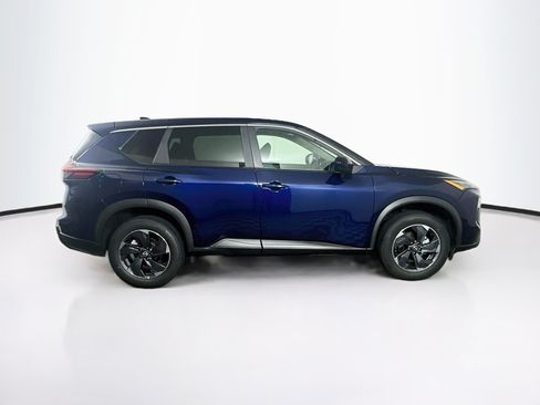 Used 2025 Nissan Rogue SV FWD image 10