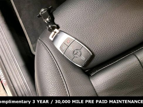 Used 2025 Mercedes-Benz GLB 250 image 13