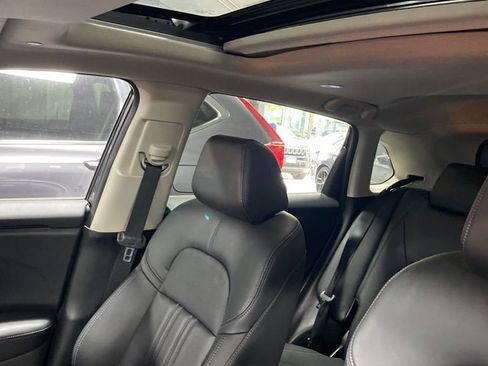 Used 2024 Honda HR-V EX-L image 8