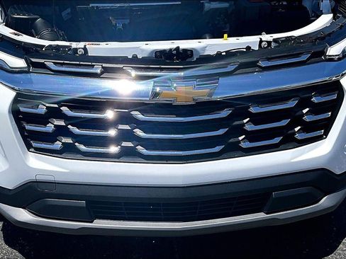 Used 2026 Chevrolet Equinox LT FWD image 31