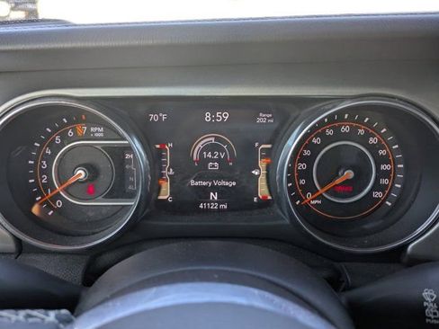 Used 2019 Jeep Wrangler Unlimited Sahara w/ Uconnect 4C Nav & Sound Group AWD/4WD image 20