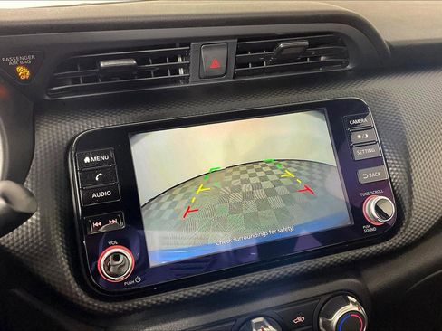 Certified 2023 Nissan Kicks SV image 15