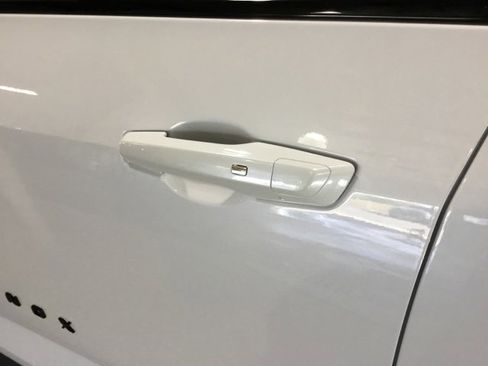 New 2026 Chevrolet Equinox ACTIV w/ Convenience Package III image 11