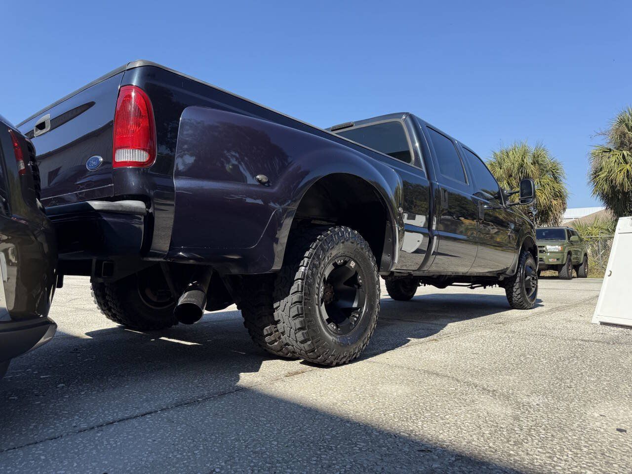 Used 1999 Ford F350 4x4 Crew Cab DRW Super Duty image 11