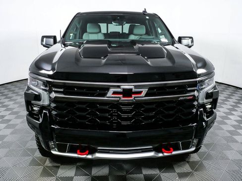 Used 2022 Chevrolet Silverado 1500 ZR2 w/ Technology Package AWD/4WD image 26