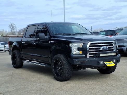 Used 2015 Ford F150 XLT w/ Equipment Group 301A Mid image 3