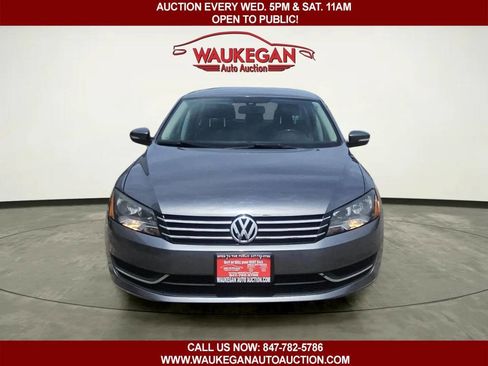 Used 2014 Volkswagen Passat 1.8T Wolfsburg Edition FWD image 2