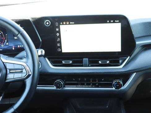 Used 2026 Chevrolet Equinox LT FWD image 15
