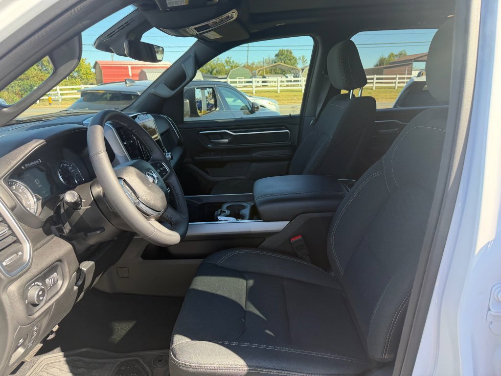 Used 2025 RAM 1500 Big Horn AWD/4WD image 10