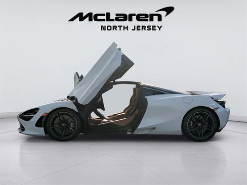 Used 2018 McLaren 720S image 16