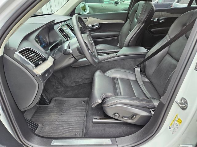 Used 2025 Volvo XC90 B6 Ultra w/ Protection Package Premier AWD/4WD image 19