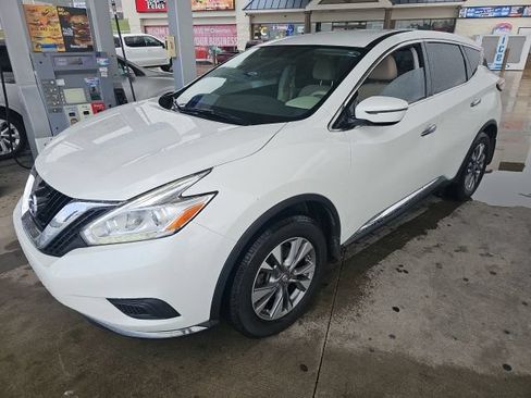 Used 2016 Nissan Murano S w/ Navigation Package FWD image 3