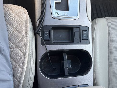 Used 2012 Subaru Outback 2.5i Limited image 22