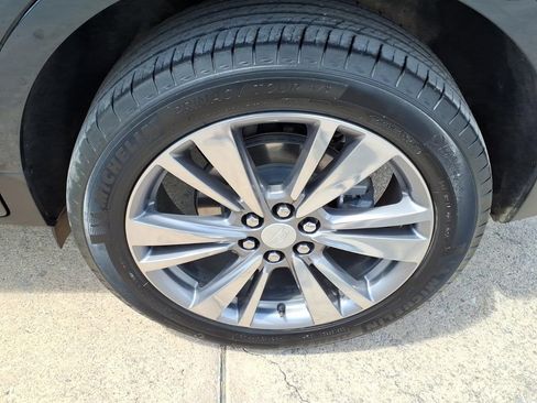 Used 2024 Cadillac XT5 Premium Luxury w/ Technology Package FWD image 9