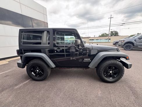 Used 2016 Jeep Wrangler Sport w/ Quick Order Package 24S AWD/4WD image 6