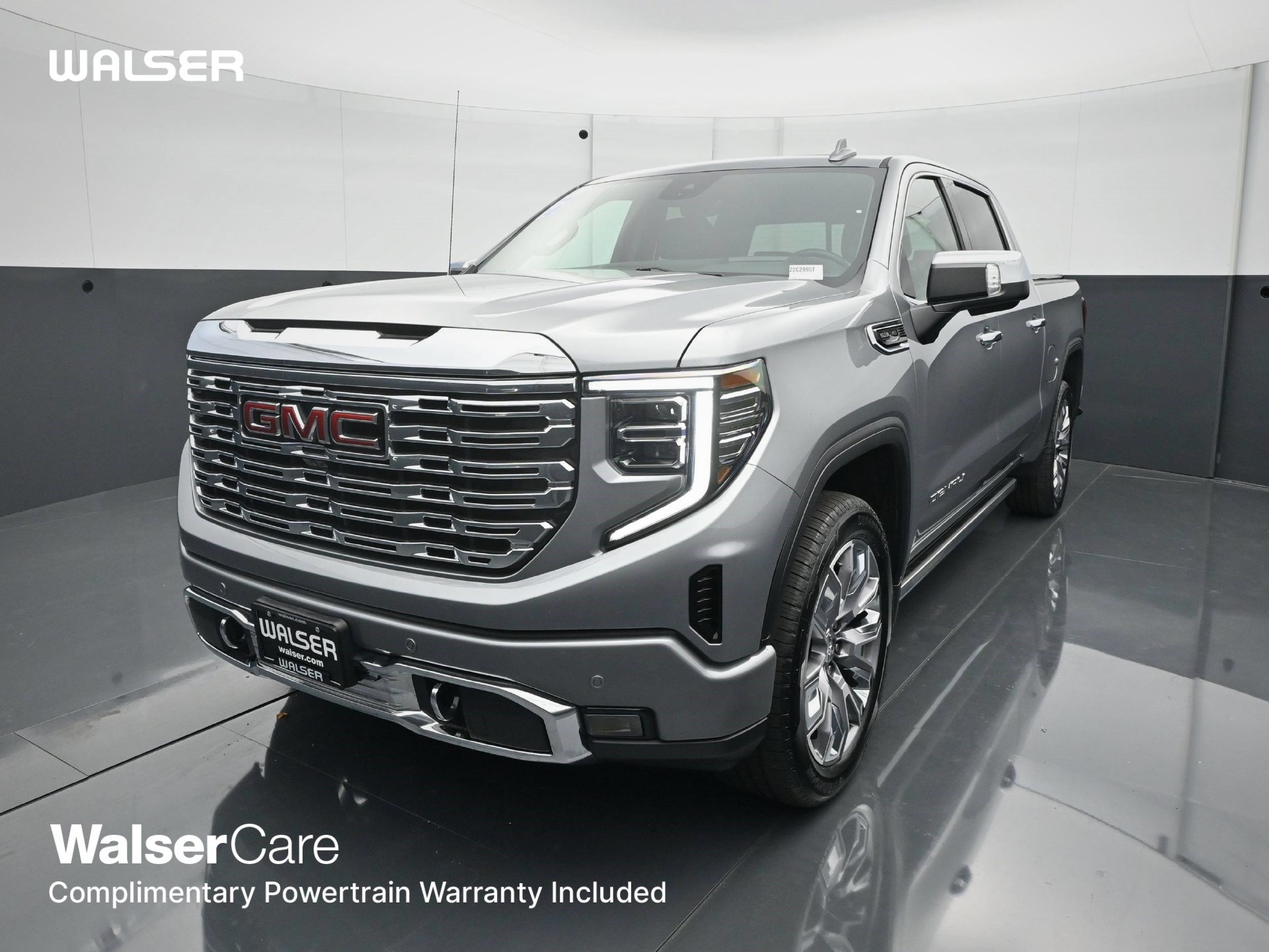 Used 2023 GMC Sierra 1500 Denali w/ Denali Reserve Package AWD/4WD image 1