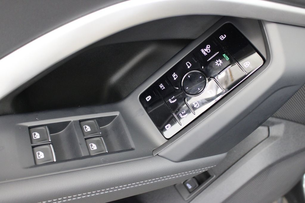 New 2026 Audi Q5 Premium Plus AWD/4WD image 18