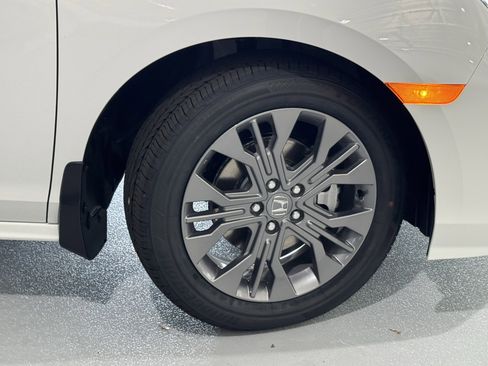 New 2026 Honda Odyssey Touring image 36