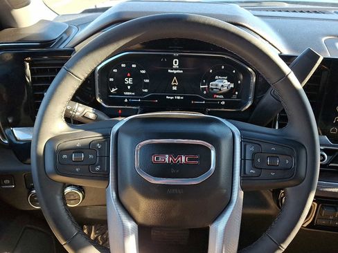 Used 2025 GMC Sierra 1500 SLT image 19
