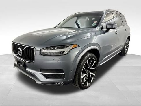 Used 2019 Volvo XC90 T6 Momentum w/ Advanced Package image 4