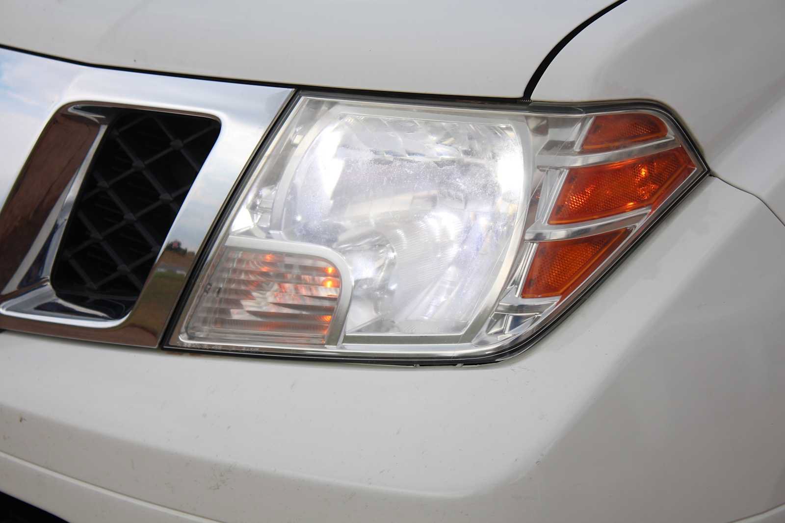 Used 2019 Nissan Frontier SV RWD image 5