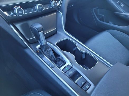 Used 2022 Honda Accord LX image 12